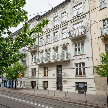 Comfortable And Modern One Bedroom Cracow By Renters